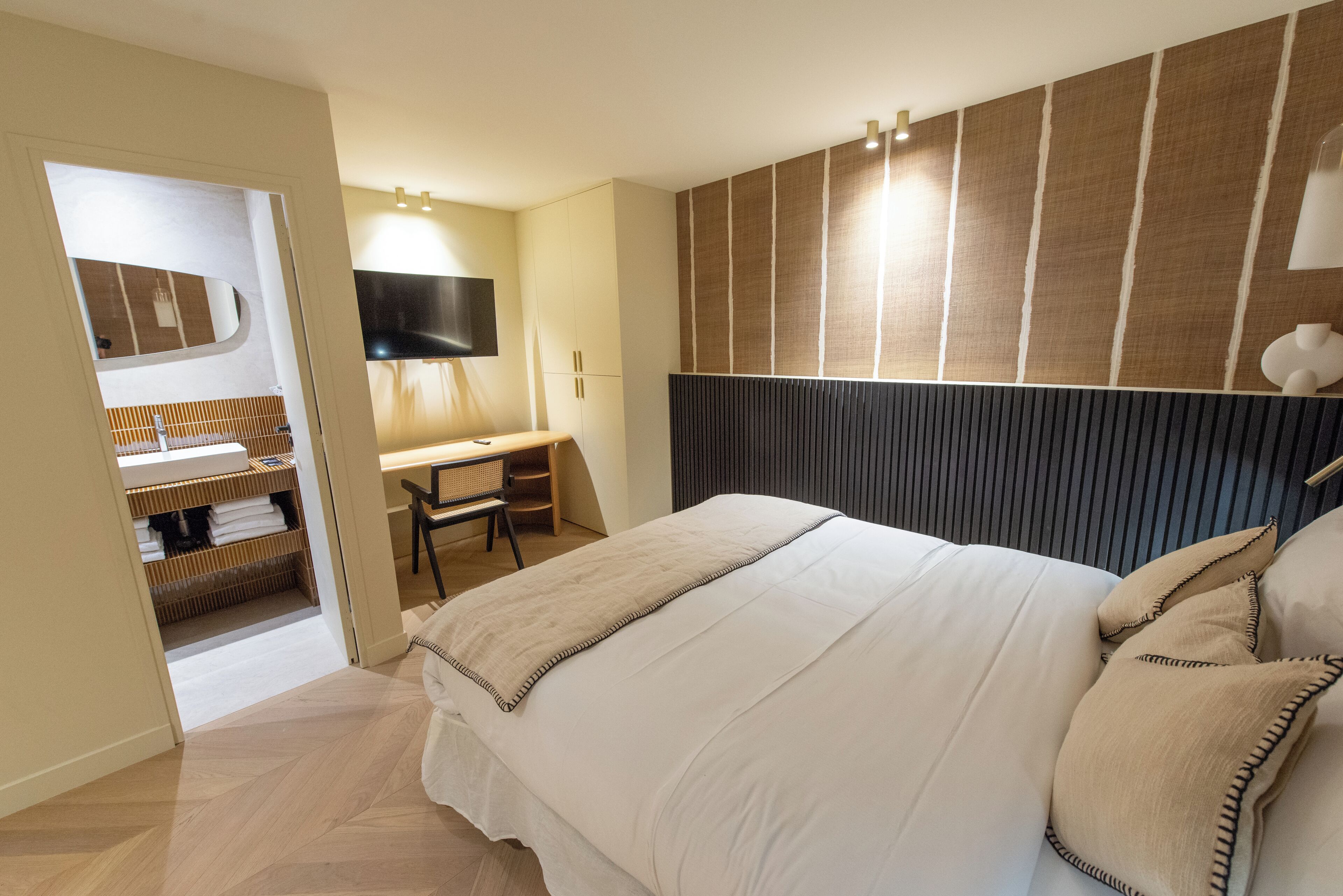 2 bedrooms, iron/ironing board, travel crib, WiFi