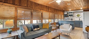 Waterlily Serenity - 2 Bedroom-Creekside