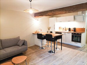 Interior - L'escapade, Spacieux Duplex (Crémieu)