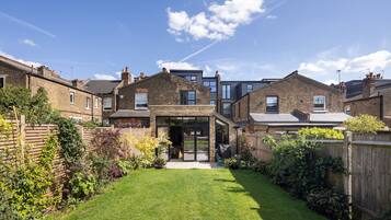 House | 3 bedrooms, Internet