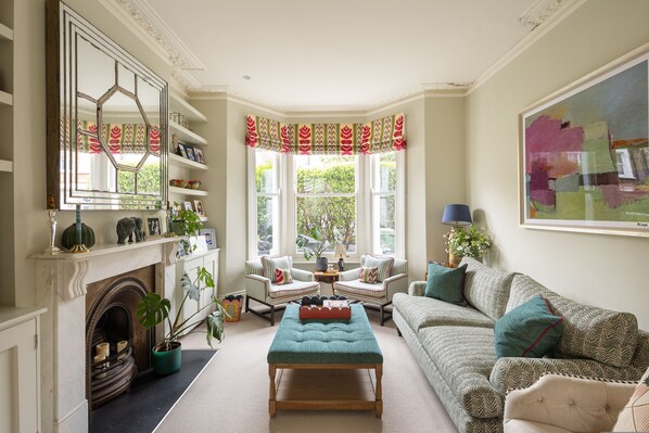 บ้านพัก | 5 ห้องนอน, อินเทอร์เน็ตความเร็วสูง