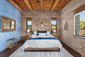 4 makuuhuonetta, silitysrauta/-lauta, vauvan matkasänky, Wi-Fi