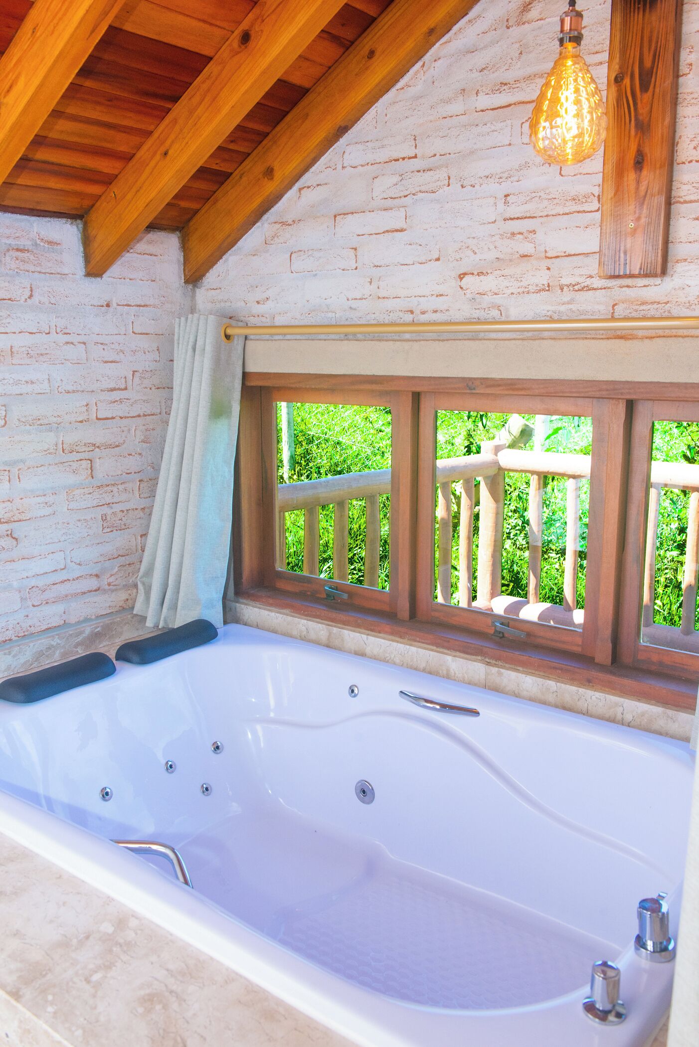 Private spa tub