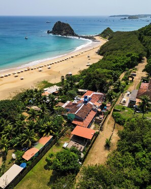 Property grounds - Casa Pé na Areia (Fernando de Noronha)