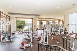 Fitness facility - Luxury Modern Condo with Resort-Style Amenities & Stunning Mountain Views (Reno)