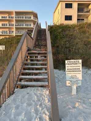 Property grounds - 60 Secs to [Private] Beach Seagrove - Gulf views! (Seagrove)
