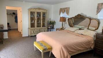 4 bedrooms, WiFi, bed sheets