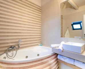 Shower, towels, soap, shampoo