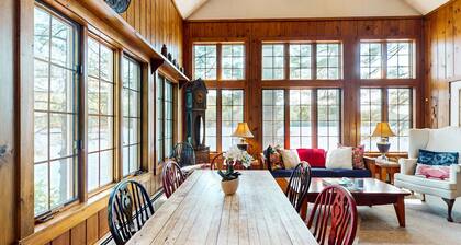 Tranquil Lakefront Retreat with Private Beach and Spacious Living