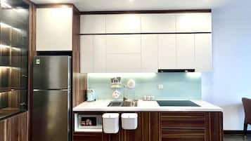 Fridge, microwave, electric kettle, blender