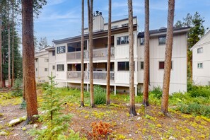 Exterior - Cozy Rustic Condo with Scenic Views & Modern Amenities in Winter Park (Winter Park)