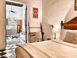 1 chambre, bureau, fer et planche à repasser, Wi-Fi gratuit