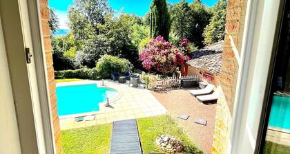 Au Cœur du Vignoble, Chai 6 Pers Avec Piscine