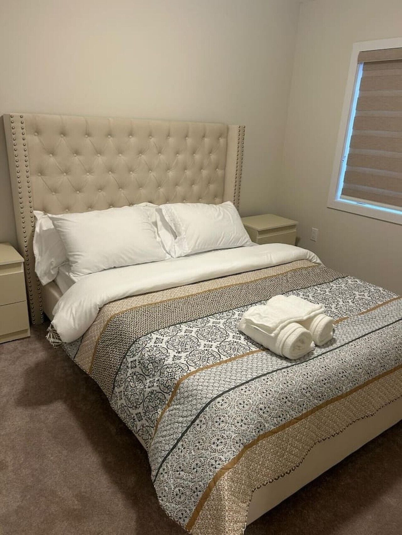 Desk, iron/ironing board, travel cot, WiFi