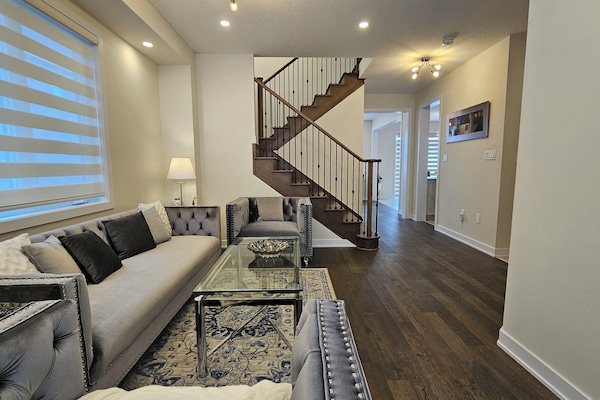 Una Smart TV, una chimenea