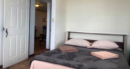 Apartamento Para 4pax, Full Equipado, Cerca de la Ciudad. Seguro y Amplio