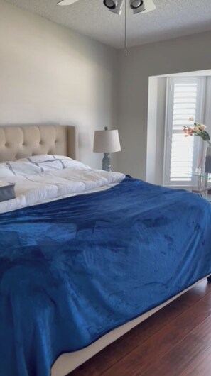 2 habitaciones, tabla de planchar con plancha, wifi y ropa de cama 