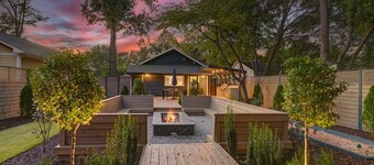 The Indigo - 2BR w/Hot Tub & Outdoor Space