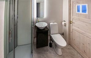 Shower - Cozy home in Sommen with ethernet internet (Sommen)