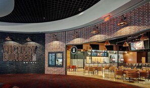 Bar (on property) - Two King Room at a 4.5⭐️ Hotel (Las Vegas)