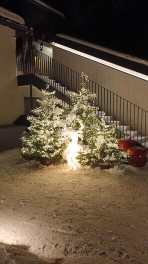 Vista frontal de la propiedad