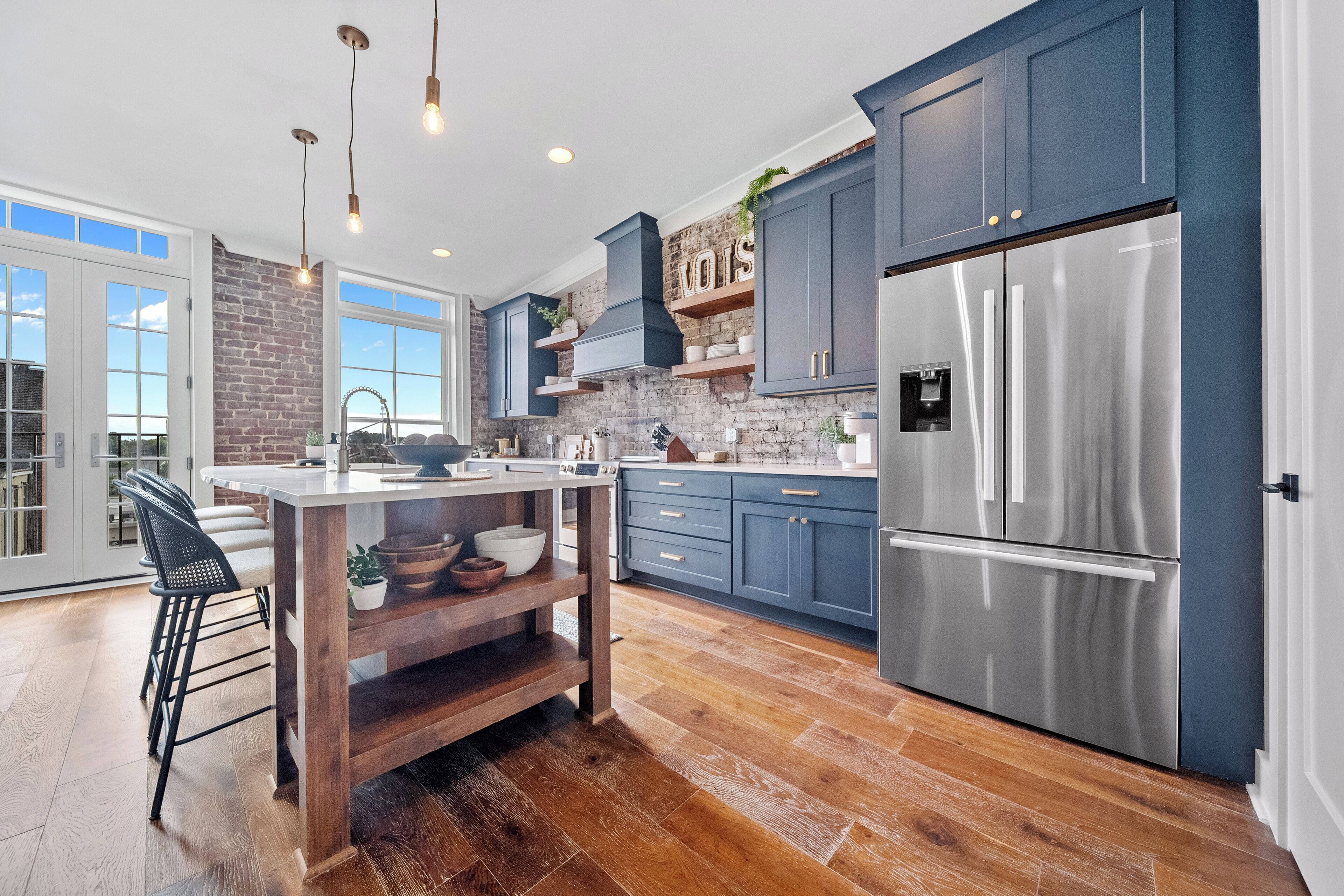 冰箱、微波炉、烤箱、炉灶