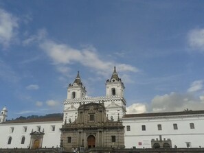 Point of interest - QUITO CULTURAL CITY

 (Quito)