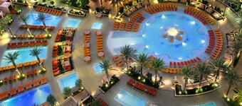 1-Bedroom Suite at a 5⭐️ Hotel