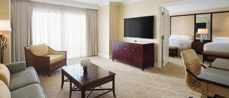 2 bedrooms, iron/ironing board, travel cot, WiFi