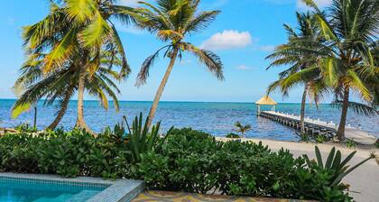Colorful oceanfront condo with shared pool and jetted tub