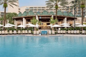 Pool - 3 Connecting Suites at a 4⭐️ Hotel (Orlando)
