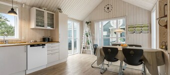 Beautiful home in Farsø with WiFi