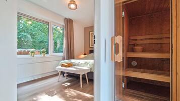 3 Schlafzimmer, Reisekinderbett, kostenloses WLAN, Bettwäsche