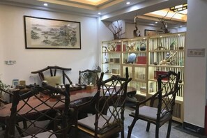 Unclassified image, 3 of 27, button - Benyuan Hostel (Wuyishan)