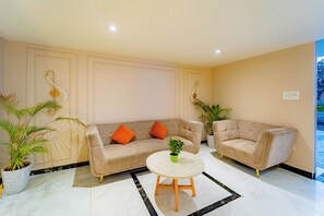 Reception - Aceotel Premier Vijay Nagar (Indore)