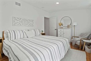 1 soverom, strykejern/-brett, wi-fi og sengetøy