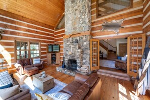 Smart TV, fireplace, offices