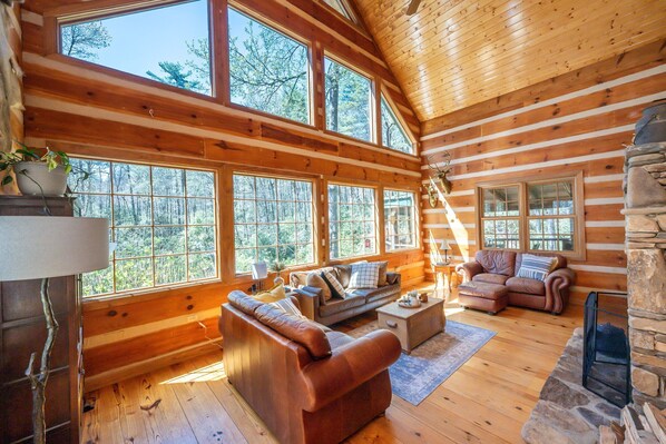 Smart TV, fireplace, offices