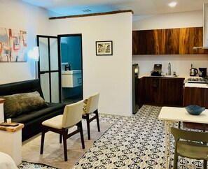 Smart TV - Newly Renovated 2-bedroom with private patio, Unit B, sleeps 4-6 (Puerto Vallarta)