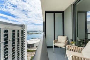 Property grounds - 601 RESIDENCES HIGH FLOOR 1BR UNIT #4109 (Miami)