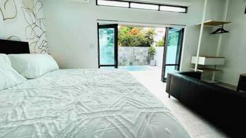 1 sovrum, skrivbord, strykjärn/strykbräda och wi-fi