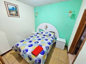 1 chambre, Wi-Fi gratuit, draps fournis