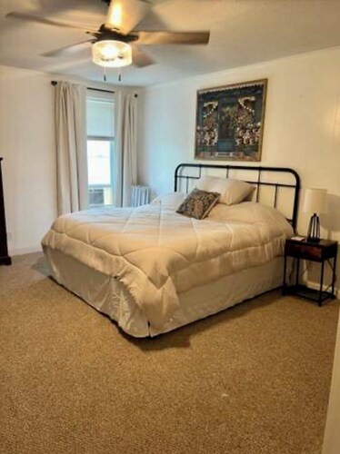 Cozy 1-bedroom apartment in Village of Dannemora with WiFi, AC