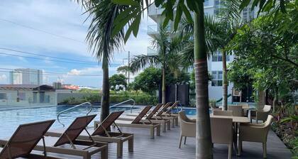 Spacious, cozy, executive studio with balcony in amazing Iloilo City!