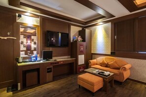 Living area - Aura Hotel (Ansan)