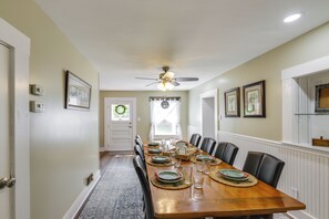 Dining - 'Grandma Kelly’s' Southeast Indiana Farmhouse! (Cedar Grove)