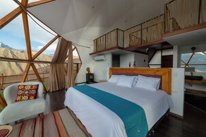 Bangalô luxo, banheira de imersão, vista para a montanha | Roupas de cama premium, edredons de pluma, frigobar