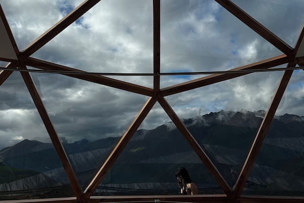 Bungalow Deluxe, bañera de hidromasaje, vistas a la montaña | 2 dormitorios, ropa de cama de alta calidad, edredones de plumas
