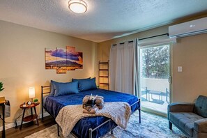 1 室のベッドルーム、デスク、アイロン / アイロン台、WiFi