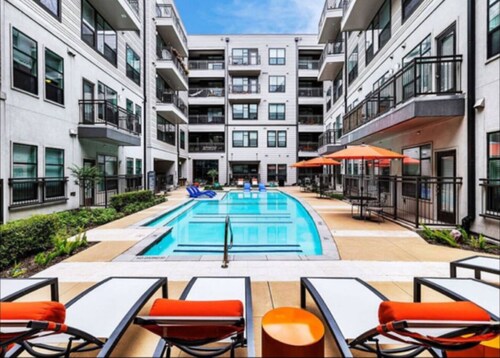 Chic 2-bedroom apartment with fitness room, WiFi in fabulous Marina del Rey